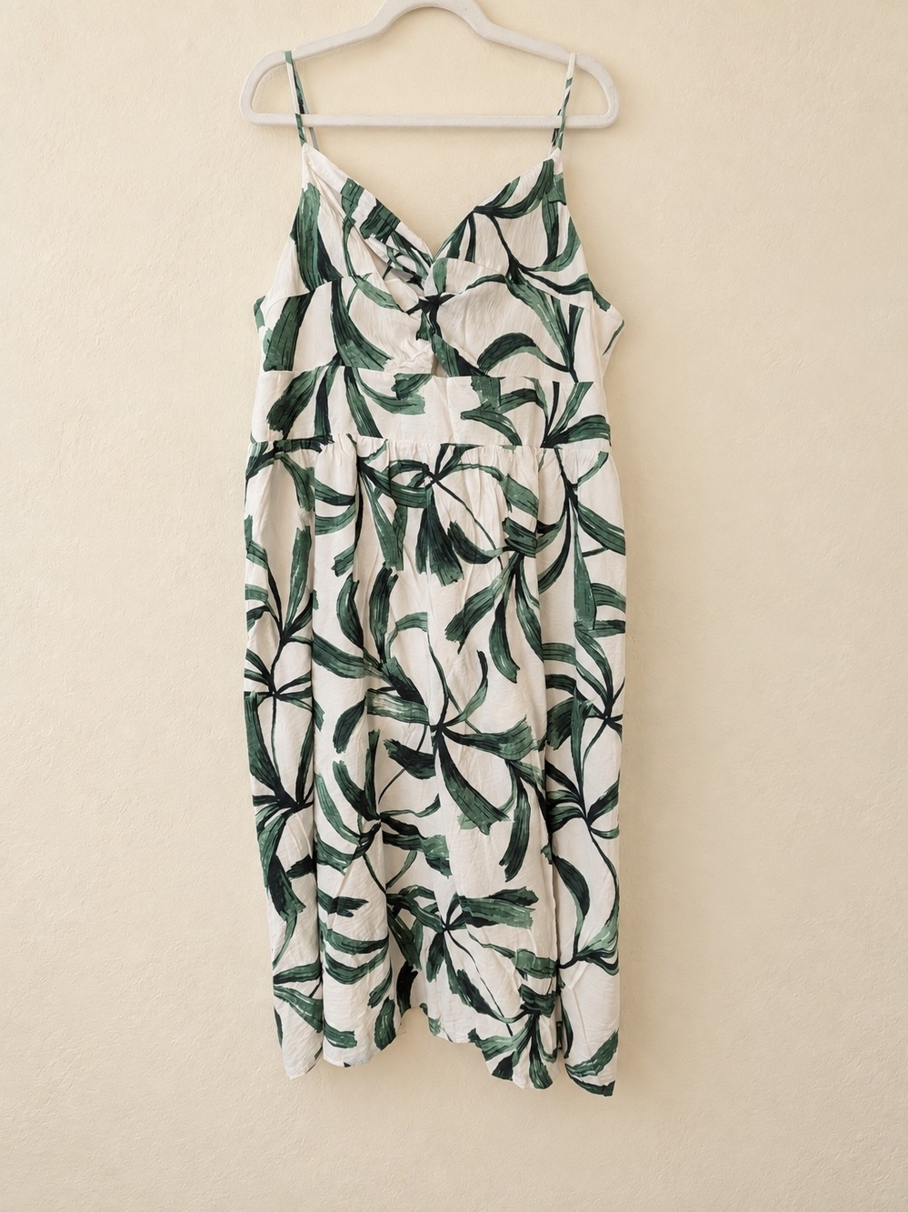 Reitmans White Maxi Dress with Green Leaf Print